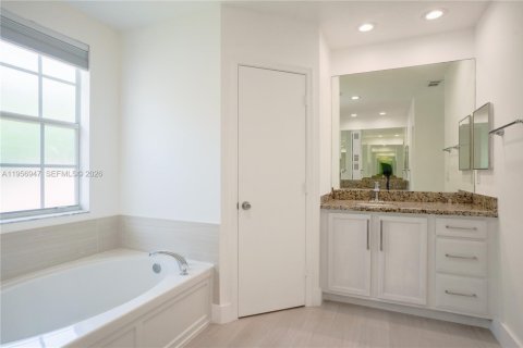 Casa en alquiler en Delray Beach, Florida, 3 dormitorios, 256.5 m2 № 2017973 - foto 20