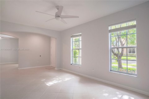 Casa en alquiler en Delray Beach, Florida, 3 dormitorios, 256.5 m2 № 2017973 - foto 8