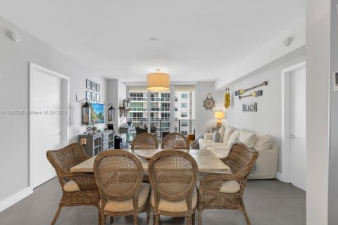 Copropriété à louer à Miami, Floride: 2 chambres, 107.86 m2 № 1834126 - photo 12
