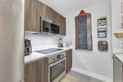 Copropriété à louer à Miami, Floride: 2 chambres, 107.86 m2 № 1834126 - photo 10