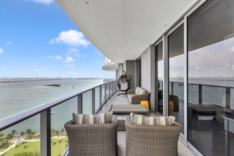 Copropriété à louer à Miami, Floride: 2 chambres, 107.86 m2 № 1834126 - photo 15