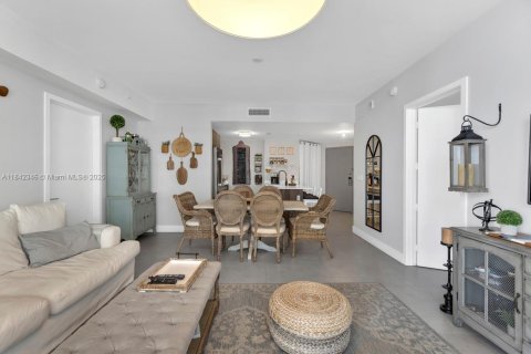 Copropriété à louer à Miami, Floride: 2 chambres, 107.86 m2 № 1834126 - photo 5