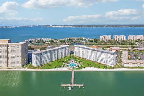 Купить кондоминиум в Сент-Питерсберг, Флорида 3 комнаты, 149.11м2, № 2141515 - фото 2