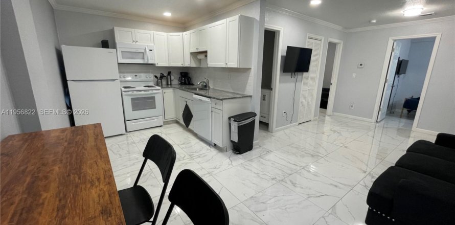 Casa en Hollywood, Florida 2 dormitorios, 222.97 m2 № 2010700