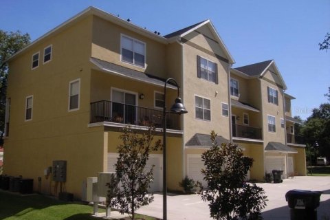 Townhouse in Orlando, Florida 3 bedrooms, 149.67 sq.m. № 1513117 - photo 2