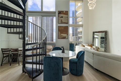 Copropriété à louer à Miami, Floride: 1 chambre, 82.78 m2 № 2170884 - photo 3