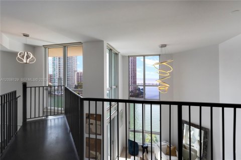 Copropriété à louer à Miami, Floride: 1 chambre, 82.78 m2 № 2170884 - photo 12