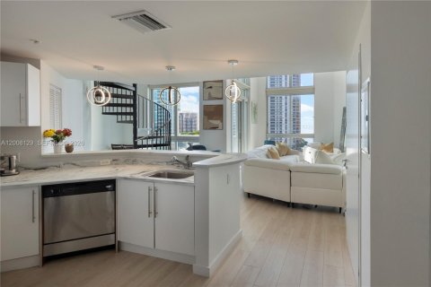 Copropriété à louer à Miami, Floride: 1 chambre, 82.78 m2 № 2170884 - photo 8