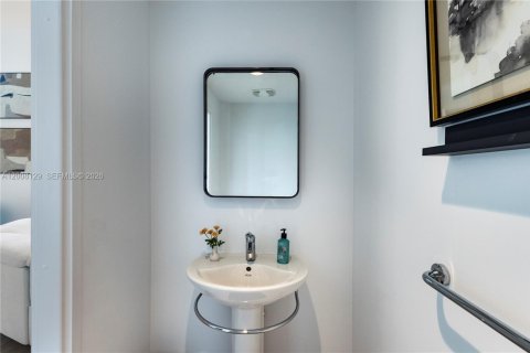 Copropriété à louer à Miami, Floride: 1 chambre, 82.78 m2 № 2170884 - photo 11