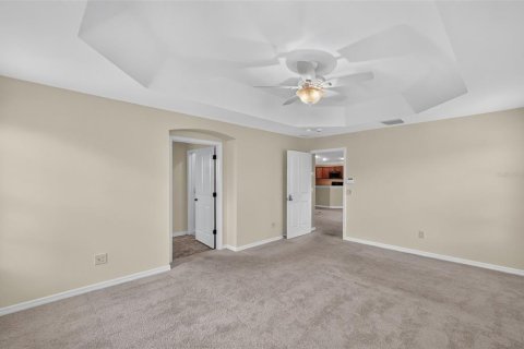 House in The Villages, Florida 3 bedrooms, 181.72 sq.m. № 2209353 - photo 27