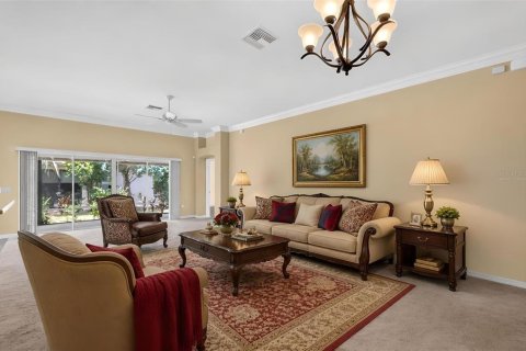 House in The Villages, Florida 3 bedrooms, 181.72 sq.m. № 2209353 - photo 21