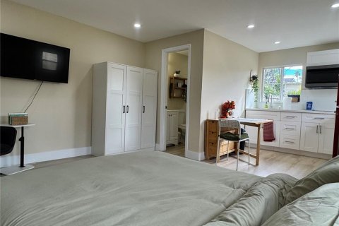 Appartement à Saint Petersburg, Floride 1 chambre, 37.16 m2 № 2433356