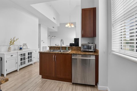 Touwnhouse à vendre à Boynton Beach, Floride: 3 chambres, 156.54 m2 № 2072001 - photo 12