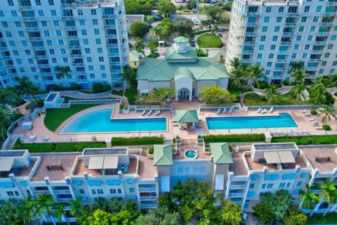Touwnhouse à vendre à Boynton Beach, Floride: 3 chambres, 156.54 m2 № 2072001 - photo 2