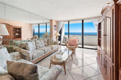 Condominio en venta en Miami Beach, Florida, 1 dormitorio, 79.99 m2 № 1710186 - foto 9