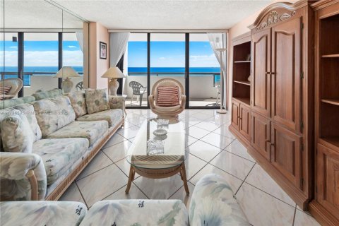 Condominio en venta en Miami Beach, Florida, 1 dormitorio, 79.99 m2 № 1710186 - foto 13