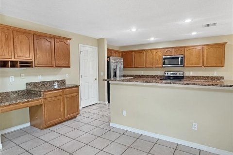 Casa en venta en Altamonte Springs, Florida, 4 dormitorios, 216.18 m2 № 2387638 - foto 4