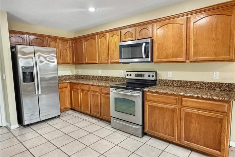 Casa en venta en Altamonte Springs, Florida, 4 dormitorios, 216.18 m2 № 2387638 - foto 5