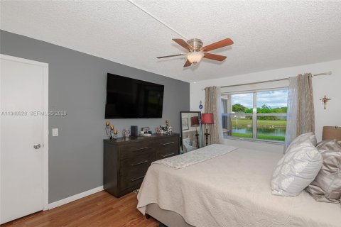 Condominio en venta en Sunrise, Florida, 1 dormitorio, 80.08 m2 № 2005336 - foto 18