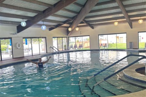 Condominio en venta en Sunrise, Florida, 1 dormitorio, 80.08 m2 № 2005336 - foto 26