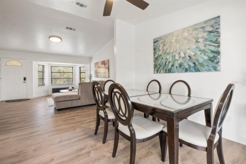 House in Venice, Florida 3 bedrooms, 148.64 sq.m. № 1640295 - photo 5