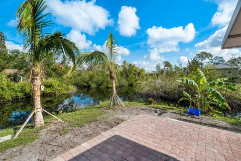 House in Venice, Florida 3 bedrooms, 148.64 sq.m. № 1640295 - photo 25
