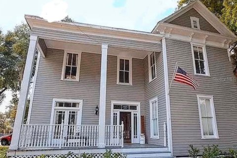 House in Bartow, Florida 5 bedrooms, 264.59 sq.m. № 2150198