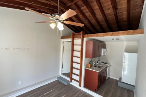 Снять в аренду виллу или дом в Холливуд, Флорида 1 спальня, 138.05м2, № 2051647 - фото 2