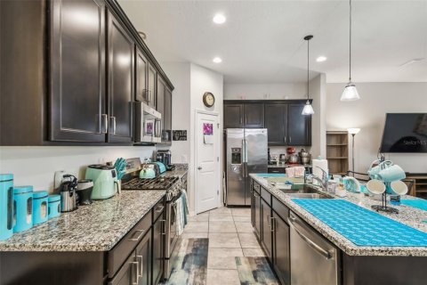 House in Apopka, Florida 4 bedrooms, 194.82 sq.m. № 1558392 - photo 6