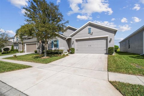 House in Apopka, Florida 4 bedrooms, 194.82 sq.m. № 1558392 - photo 2