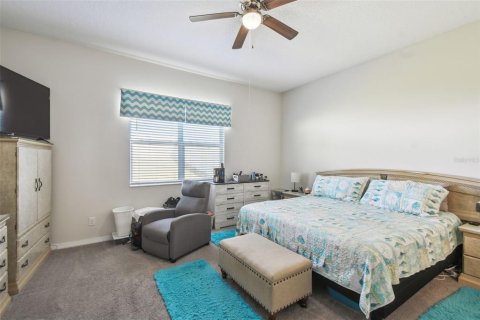House in Apopka, Florida 4 bedrooms, 194.82 sq.m. № 1558392 - photo 12