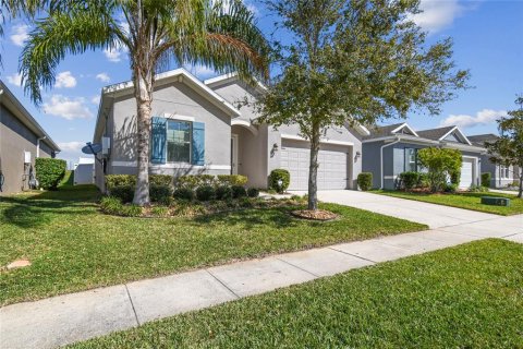 House in Apopka, Florida 4 bedrooms, 194.82 sq.m. № 1558392 - photo 1