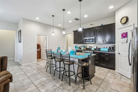 House in Apopka, Florida 4 bedrooms, 194.82 sq.m. № 1558392 - photo 7