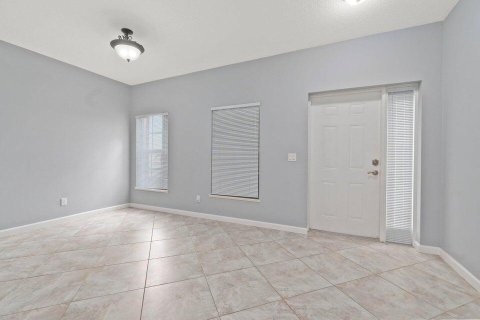 Condo in Port St. Lucie, Florida, 2 bedrooms № 2248209