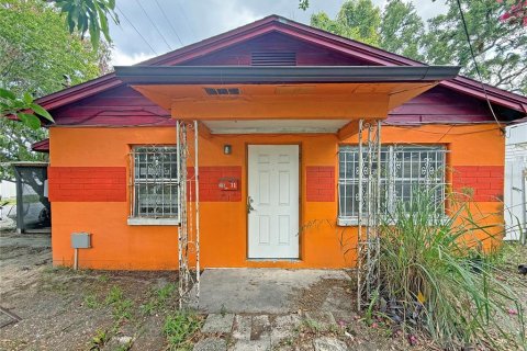 House in Tampa, Florida 2 bedrooms, 99.59 sq.m. № 2102629 - photo 4