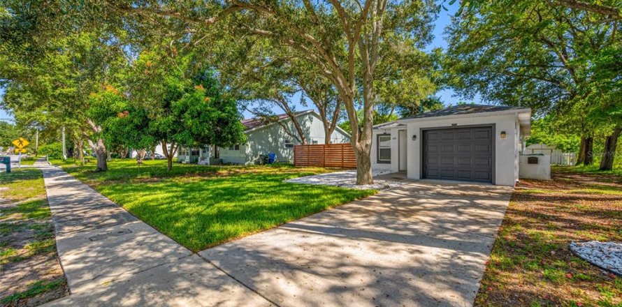 Casa en Largo, Florida 3 dormitorios, 115.38 m2 № 2427042