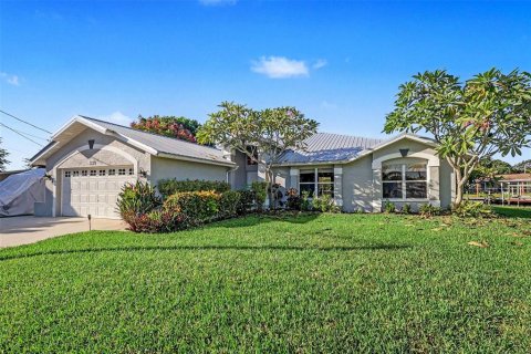 Villa ou maison à vendre à North Fort Myers, Floride: 3 chambres, 159.51 m2 № 2418751 - photo 24