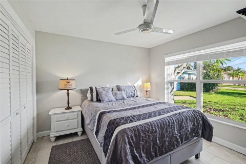 Villa ou maison à vendre à North Fort Myers, Floride: 3 chambres, 159.51 m2 № 2418751 - photo 15