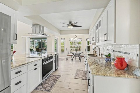 Villa ou maison à vendre à North Fort Myers, Floride: 3 chambres, 159.51 m2 № 2418751 - photo 10