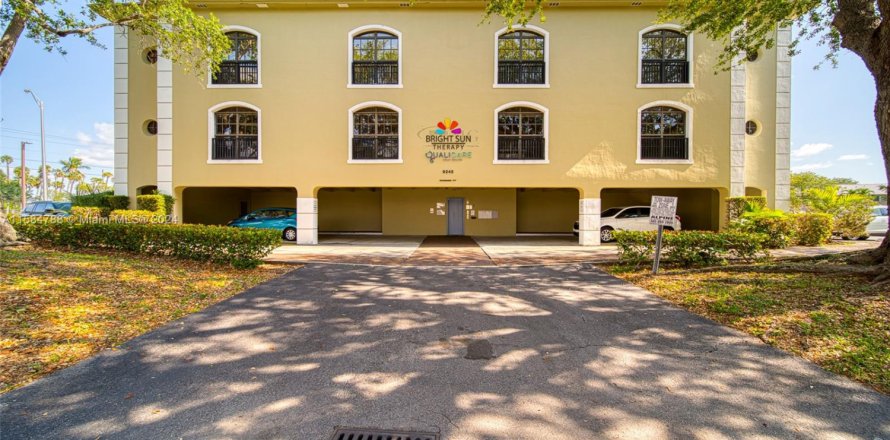 Oficina en Miami, Florida № 1171148