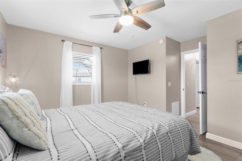 House in Rotonda, Florida 4 bedrooms, 174.1 sq.m. № 1563971 - photo 27