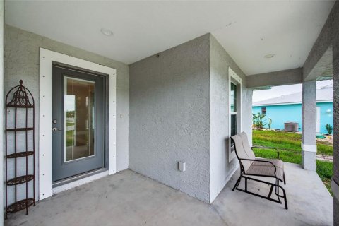 Casa en venta en Port Charlotte, Florida, 3 dormitorios, 173.63 m2 № 1917041 - foto 4