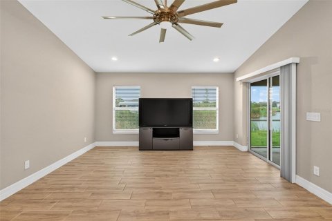 Casa en venta en Port Charlotte, Florida, 3 dormitorios, 173.63 m2 № 1917041 - foto 23