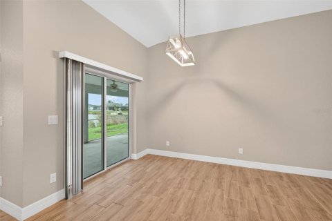 Casa en venta en Port Charlotte, Florida, 3 dormitorios, 173.63 m2 № 1917041 - foto 15