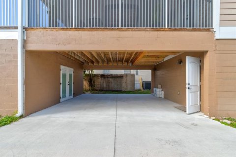 Villa ou maison à vendre à Oak Hill, Floride: 2 chambres, 167.22 m2 № 2431845 - photo 16