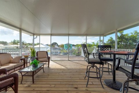 Villa ou maison à vendre à Oak Hill, Floride: 2 chambres, 167.22 m2 № 2431845 - photo 14