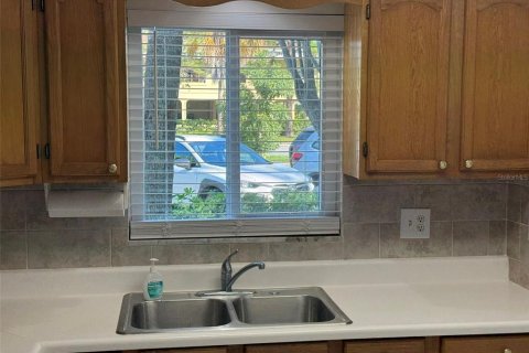 Condominio en venta en Sarasota, Florida, 1 dormitorio, 51.28 m2 № 2093844 - foto 18