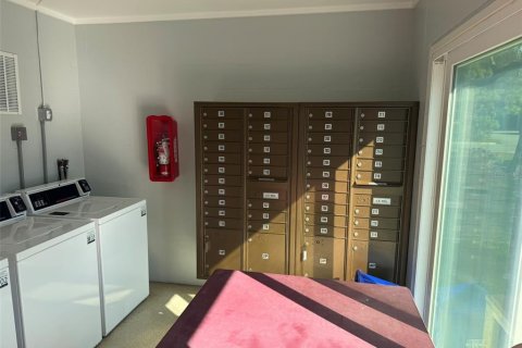 Condominio en venta en Sarasota, Florida, 1 dormitorio, 51.28 m2 № 2093844 - foto 25