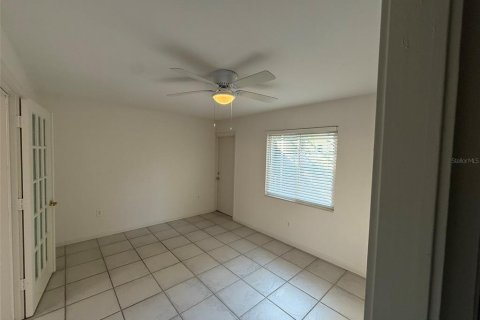 Condominio en venta en Sarasota, Florida, 1 dormitorio, 51.28 m2 № 2093844 - foto 9