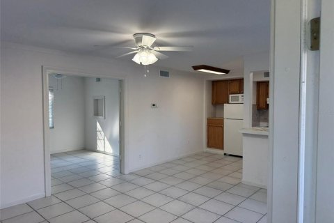 Condominio en venta en Sarasota, Florida, 1 dormitorio, 51.28 m2 № 2093844 - foto 4